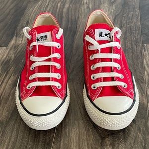 Converse All Star (WORN ONCE!) M-7/w-9